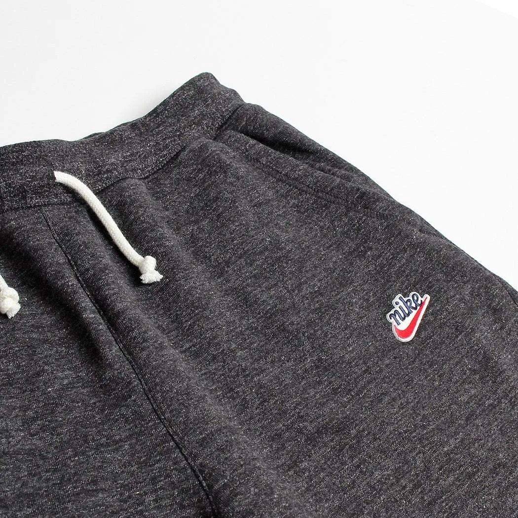 Nike Sportswear Heritage Shorts