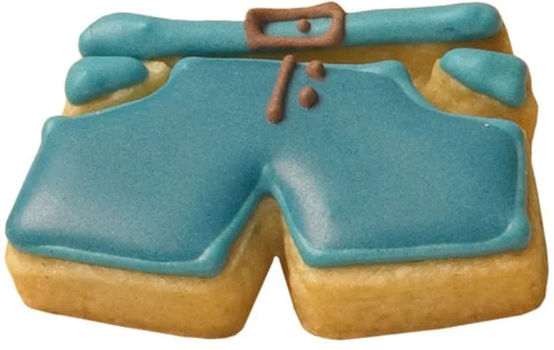 Shorts Cookie Cutter with Pocket Detail 4.5cm