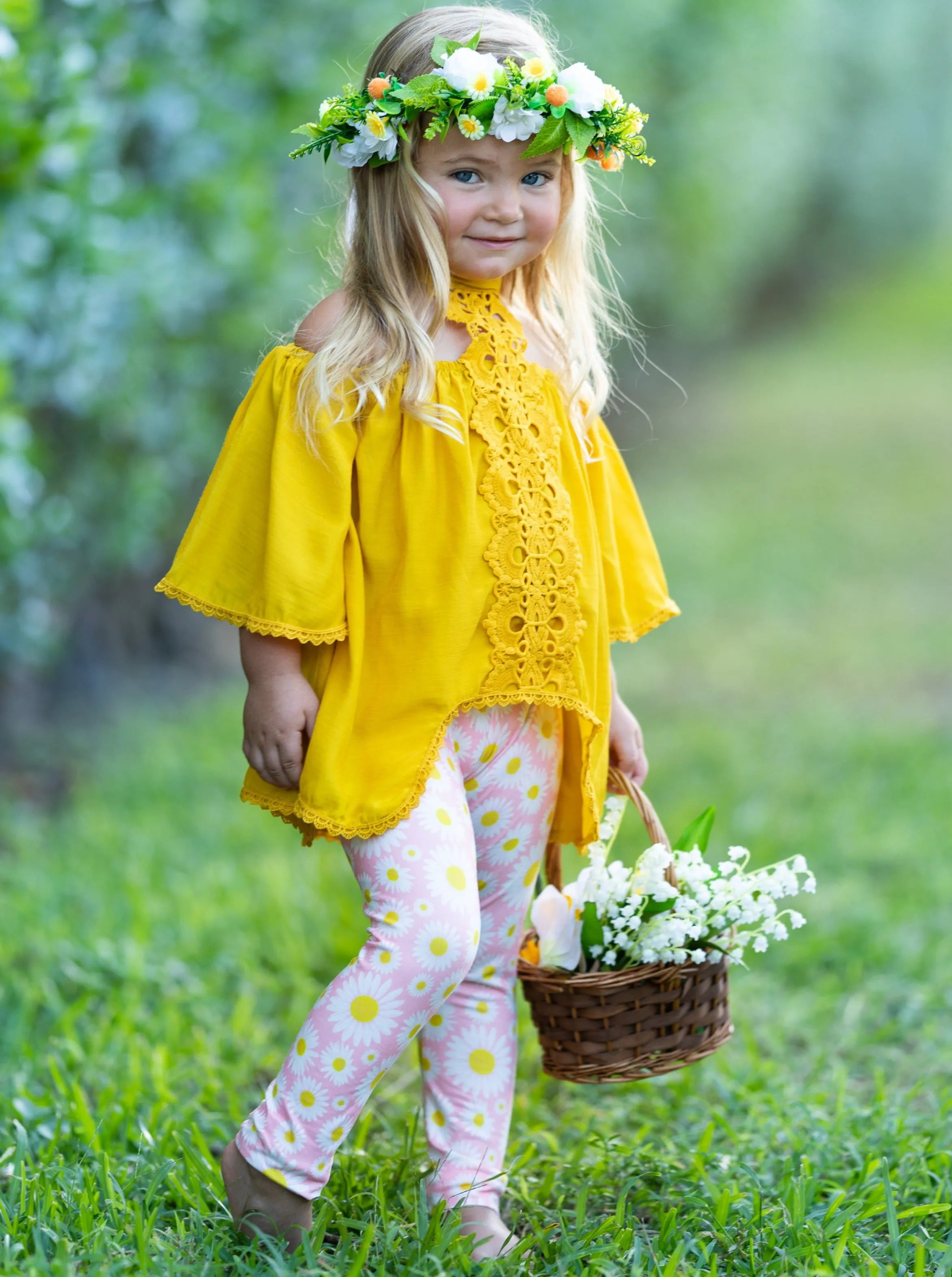 Spring Awakening Lace Top and Daisies Legging Set